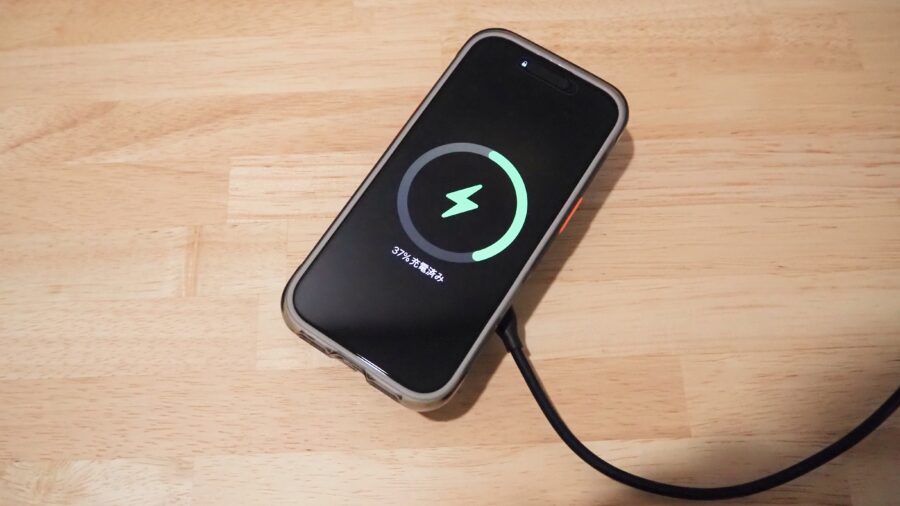 TORRAS Ostand Q3 AirのMagSafeワイヤレス充電