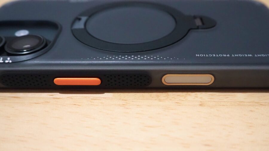 TORRAS Ostand Q3 Airのカメラコントロール保護｜操作しやすいケース設計