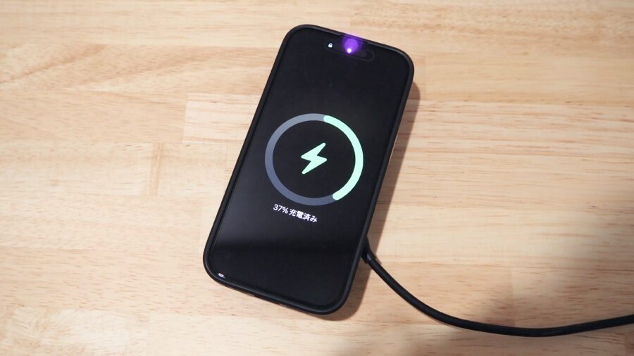 TORRAS Ostand Q3 レザートーンのMagSafeワイヤレス充電