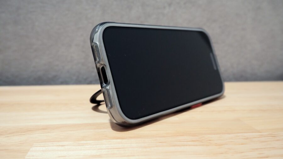 TORRAS Ostand Q3スタンド使用時の正面ビュー